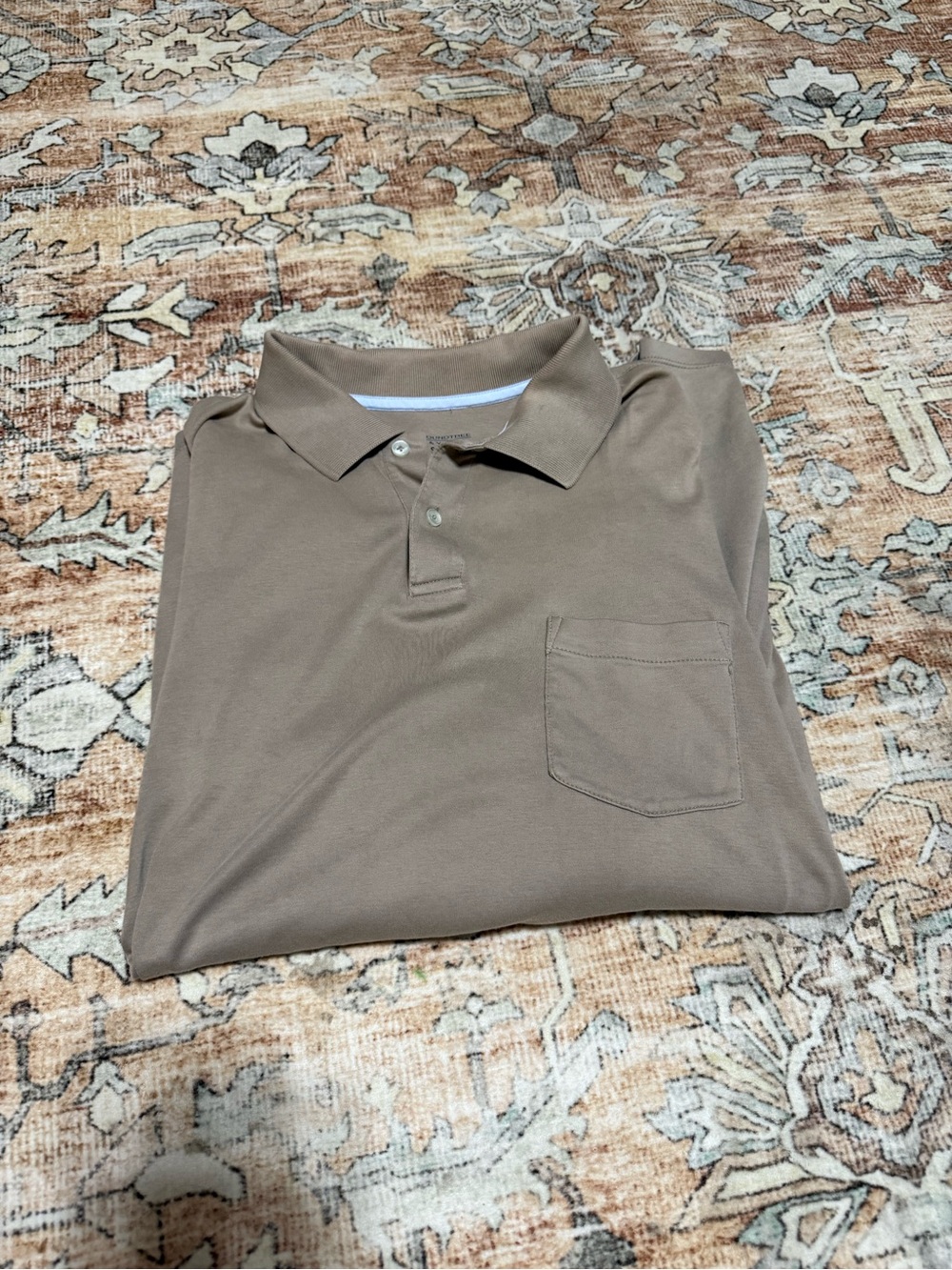 Roundtree & Yorke Men's Pocket Polo in Taupe